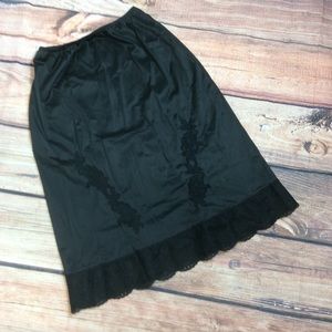 Vtg Charmode Half Slip Size M Tall Black